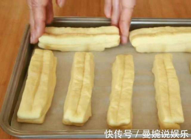 油条最神奇的做法不用油炸,健康营养,小白也能学会!