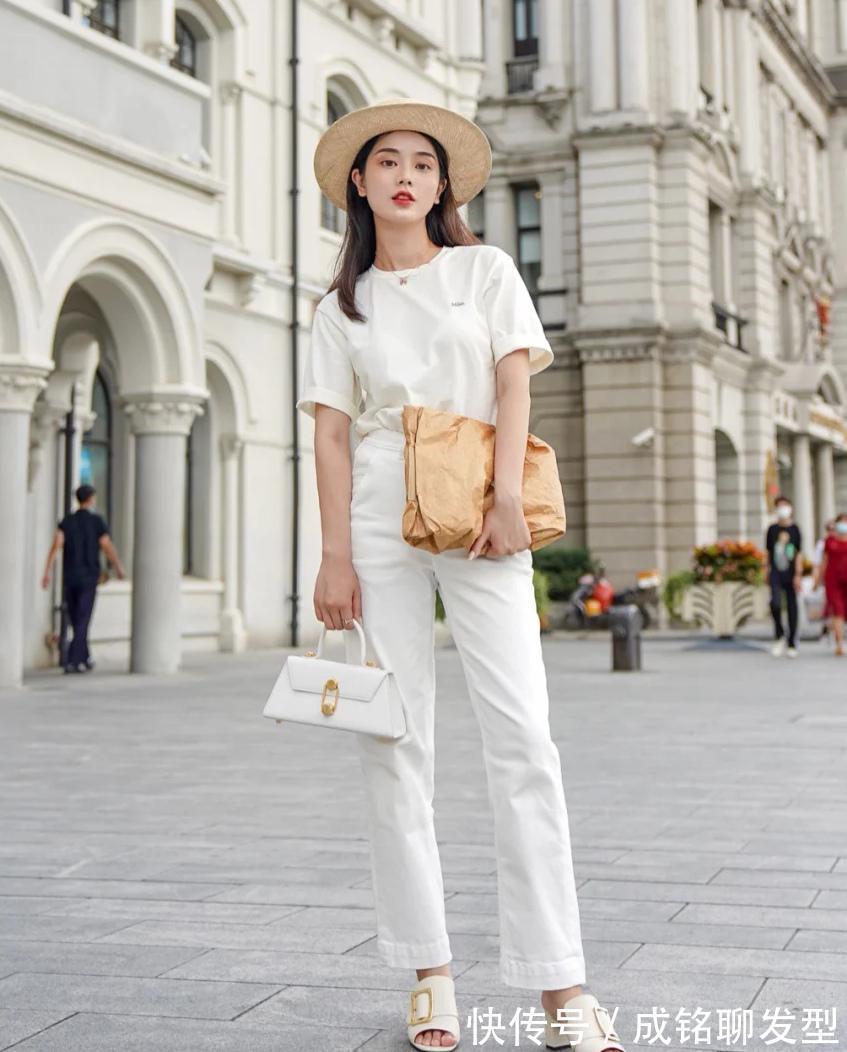 女性|夏日“顺色系”搭配来袭,清新随意不失成熟韵味,时尚减龄又高雅