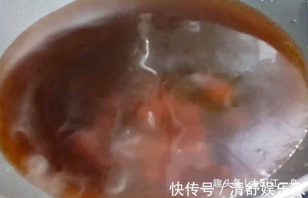 大蒜|腌腊八蒜，先放醋就错了，教你一招，1天就变绿，酸脆开胃又解馋