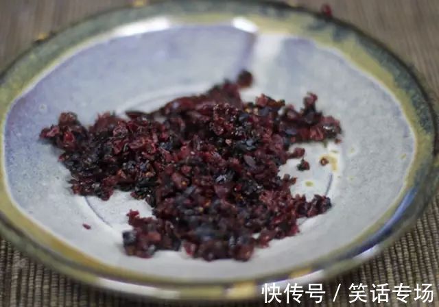 没有烤箱怎么做蛋糕4种方法电饭煲、微波炉、平底锅和蒸蛋糕