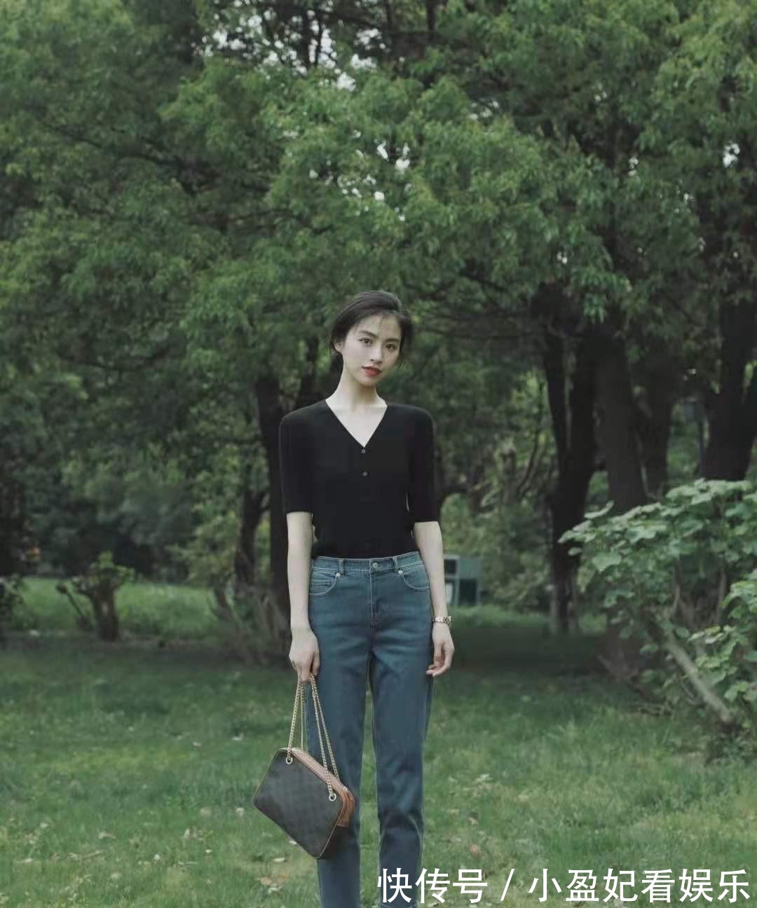 披发|你适合“披头发”还是“扎头发”,主要取决于这三个部位