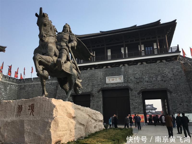 建筑风格|这是我见过最美的讲解员服饰,还有更美的吗?