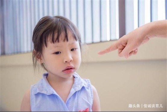 孩子|孩子犯错后，低情商的妈妈才会讲道理，高情商的妈妈会这样做