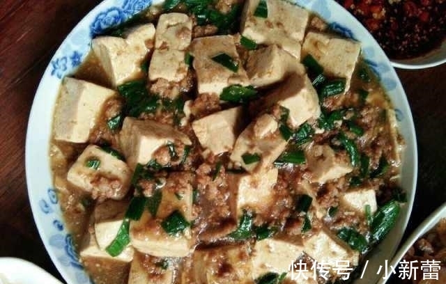 女朋友|第一次带女朋友回家, 她主动下厨, 看着这一桌的菜我决定马上娶她