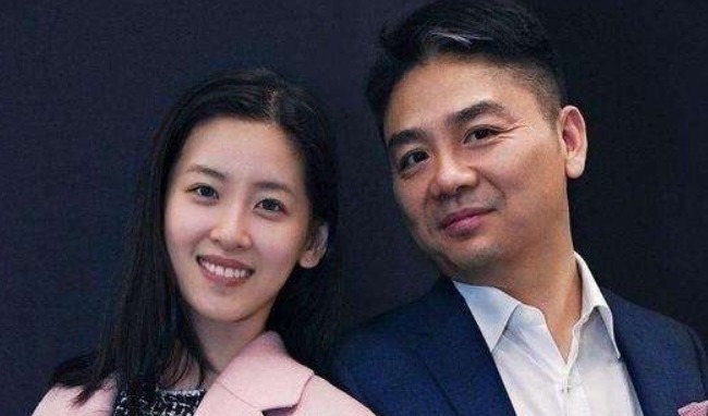 总裁|刘强东封存15年的前妻,原来是京东的总裁,也难怪会娶章泽天!