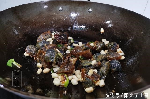  花生|家里男士喜欢的下酒菜，每次喝酒，做上一份，下酒又神爽