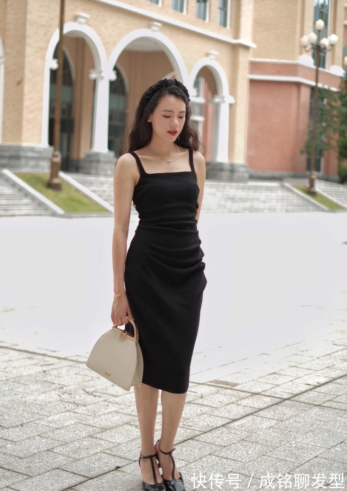 拘谨感|30+适合“成熟风”还是“ 可爱风”?时尚博主的穿搭,一看便知