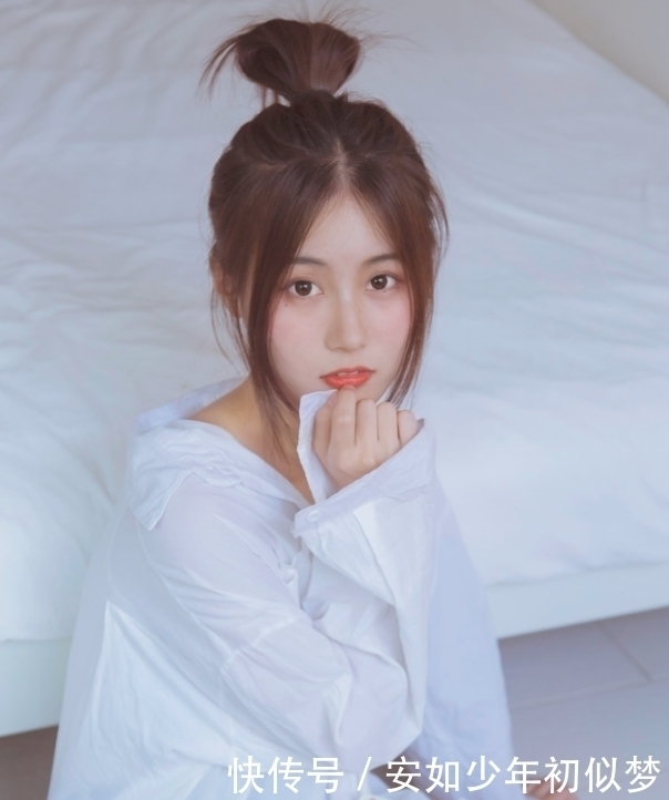 瓜子脸|小姐姐超厚刘海挡脸,一张瓜子脸精巧可爱,图四没刘海却意外的美