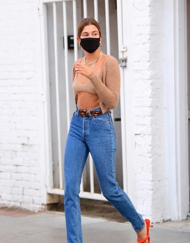 针织开衫过时?这三款简直不要太时髦