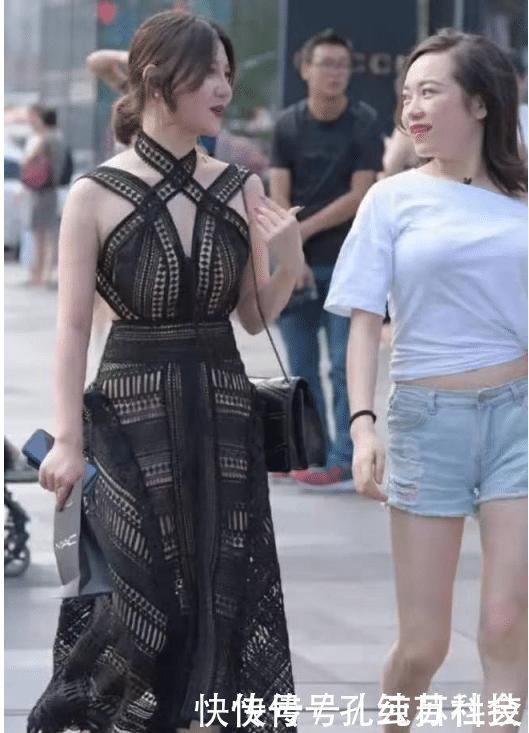 连衣裙|同样是“吊带”连衣裙，小姐姐的是“剪纸”设计吧好独特