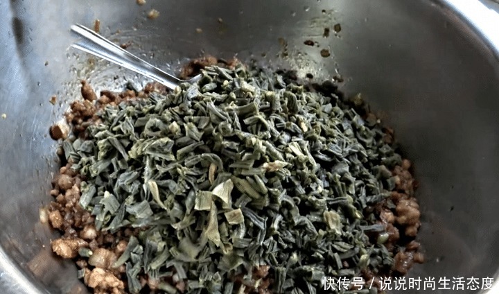  塌陷|无论做什么馅的包子，不要上锅就蒸，多加一步，包子暄软不塌陷