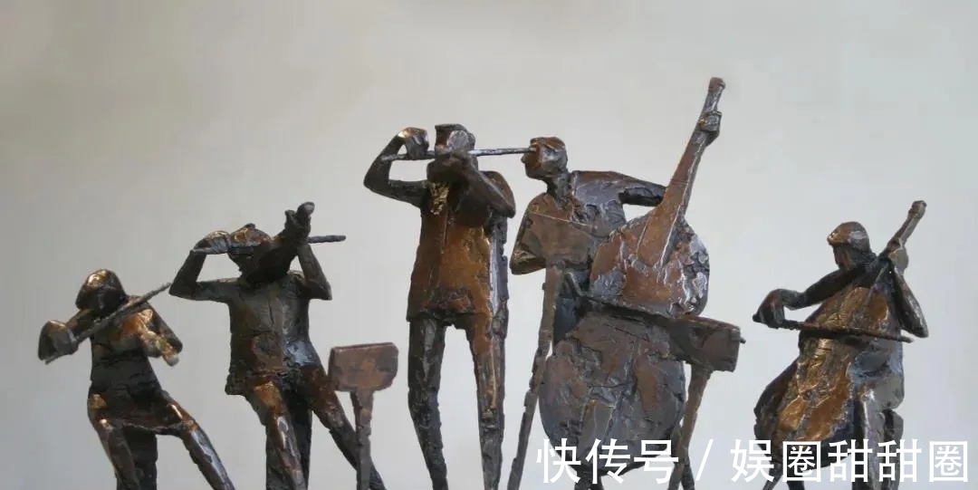 Quinn!Bob Quinn 和他的表现主义雕塑