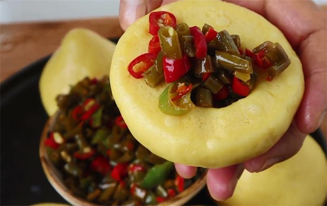 做法|玉米面窝窝头配方来了,口感香甜松软,好吃不塌陷,做法超简单