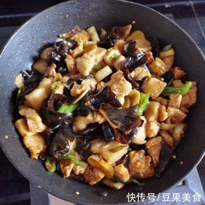 白米椒|有了它干掉两碗饭不是事！超下饭的辣椒炒肉