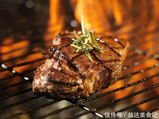 物质|每到过年的时候，家里总会灌好香肠等我们回去吃腊香肠