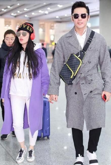 冬天要时髦，大衣+卫衣这样穿，时尚减龄又舒适，太值得借鉴了