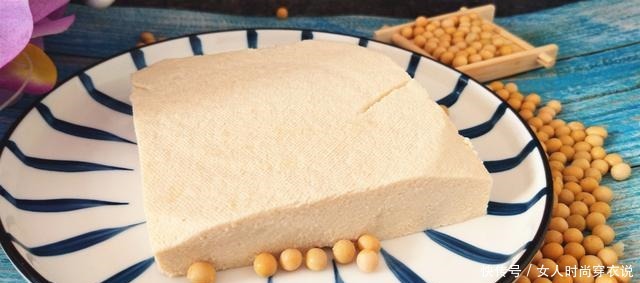 教你在家自制豆腐,一把黄豆就能做,不用石膏和卤水,健康又卫生