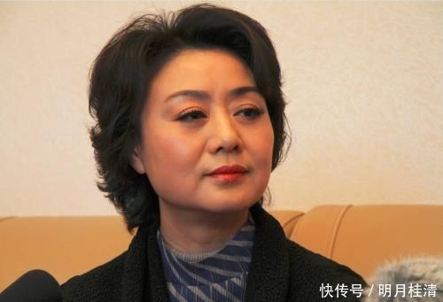 京剧第一美人李胜素,法国人赞她为“天使”,一颦一笑皆是风情