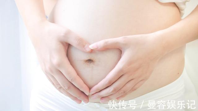 母亲|产妇顺产时老公抓拍了三张经典相片,引人深思:母亲真伟大