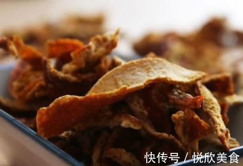 陈培|俗话说:“1两陈皮1两金”,常用陈皮泡水喝,会给带来5个好处!