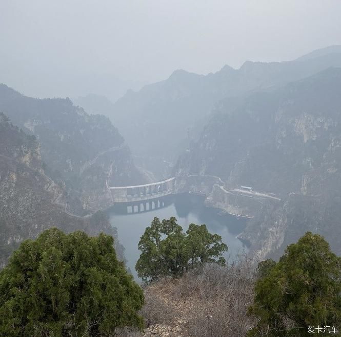 中年|波光粼粼峰林峡