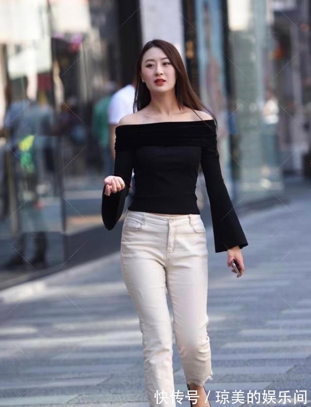 高跟鞋|黑色上衣搭配米黄色牛仔裤,美丽大方,气质优雅