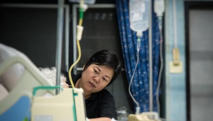 癌细胞|癌症晚期有多疼?甚至能够超过骨折!直接侵犯神经痛到生不如死