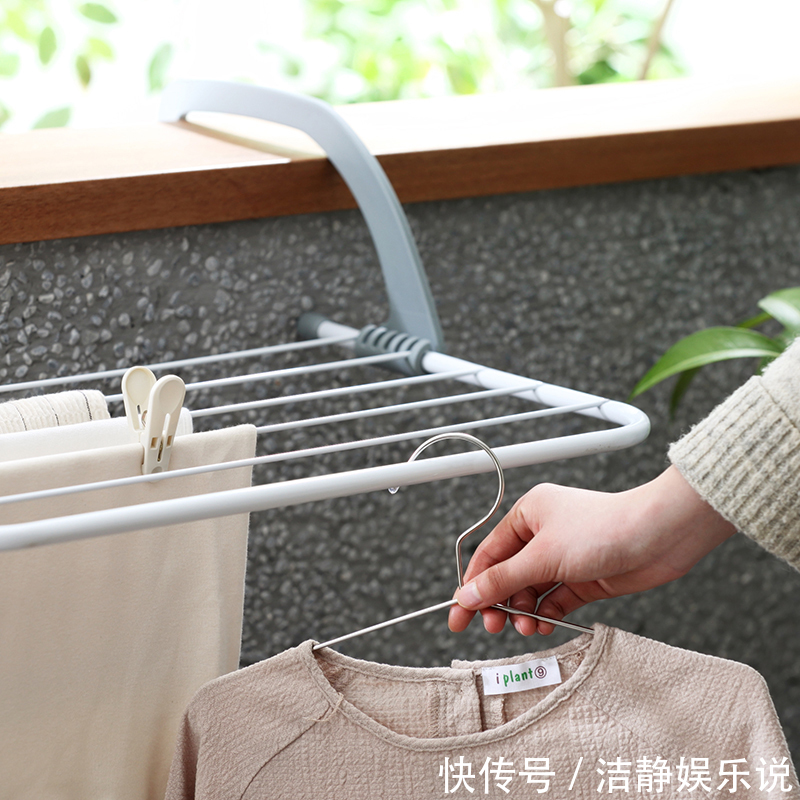 晾衣杆|难怪嫂子是干过家政的,晒衣服从不用衣架,那样做,邻居效仿