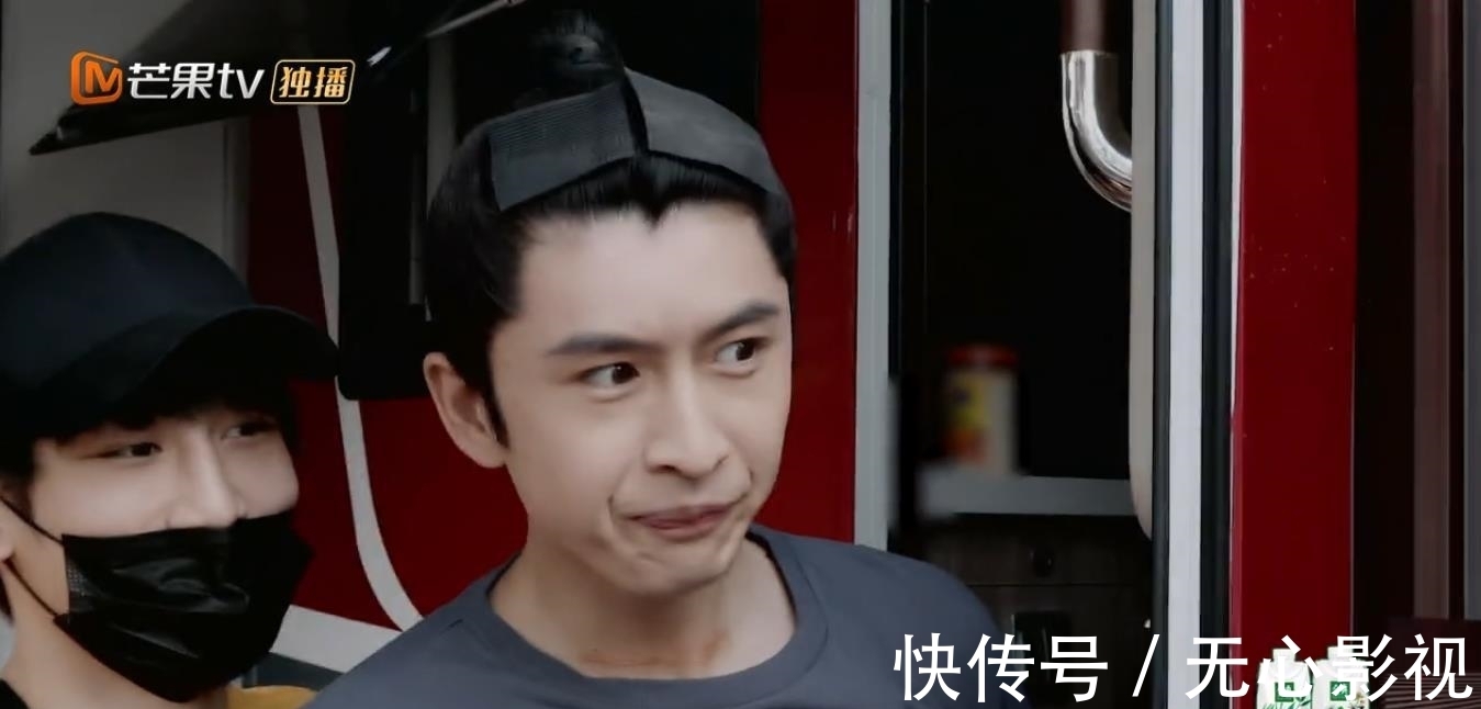 言承旭|《披荆斩棘》言承旭空降横店，探班张云龙，二公舞台表演惊艳全网