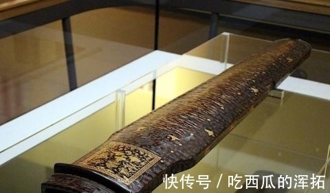 唐风|中国女生穿汉服观看日本国宝展 结果撞衫“唐风美人”