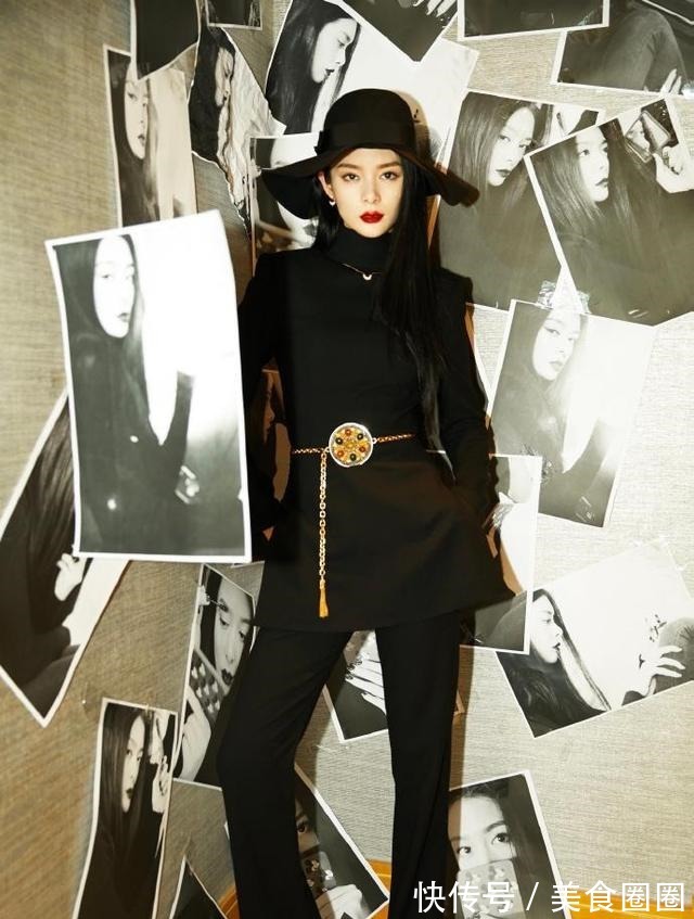 傅菁 傅菁真火了,穿全黑套装配宝石腰带豪气十足,戴宽檐帽像贵族小姐!