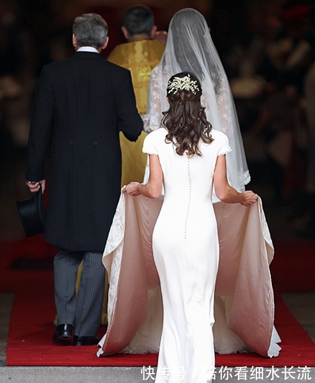 凯特王妃 凯特的38岁妹妹衰老到不敢认!踩高跟鞋走路带风,比46岁老公憔悴