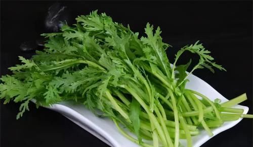 女性不想面色无华,推荐常吃3种食物,肌肤红润,容光焕发!