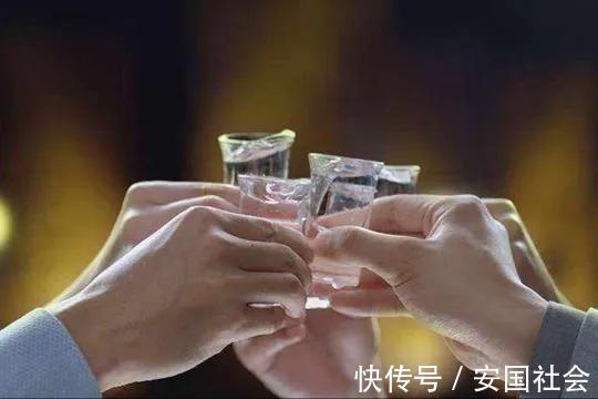 饮酒|医生告诉你:酒,喝多少对身体危害最小!重点在最后,记得分享!