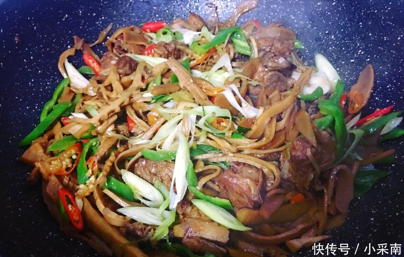 这道菜我家每周做一次, 好吃又刮油, 容易发胖的人要多吃