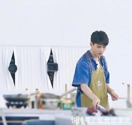 中餐廳5|《中餐廳5》成員介紹，姚安娜16個字評價高，龔俊卻只有2個字