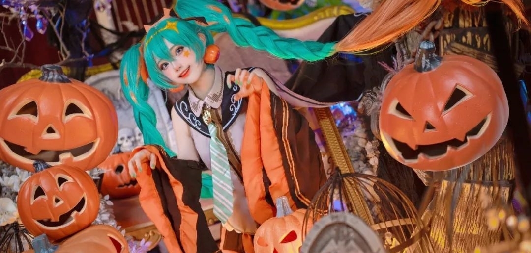 cos：万圣节南瓜miku—cos正片