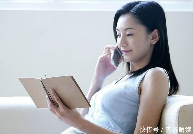 下半身|女人开始变老，下半身会发生三个变化，若一个不占，还算年轻