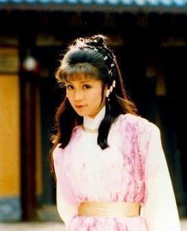 神雕侠侣|同样被点穴,同样是花容月貌,为何小龙女遭遇玷污,黄蓉却没事