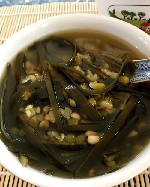 中老年人|“溶栓高手”被找到，每天喝一杯，清血栓、稀释血液、血管也变好