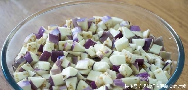 正月十五元宵节,家宴菜单已备好,5荤4素1汤上一桌,十全十美