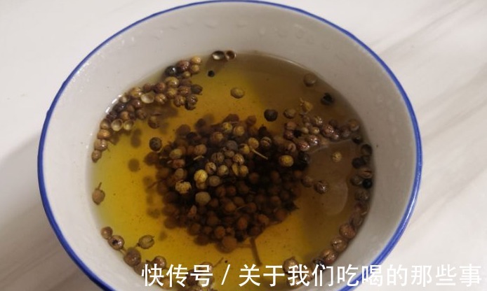 饺子馅怎么调才好吃?记住“5加3不加”,饺子鲜嫩多汁,油润香浓