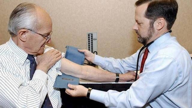 茯苓|老人说一两茯苓一两金,茯苓和它是绝配,祛湿排毒,赶走游泳圈