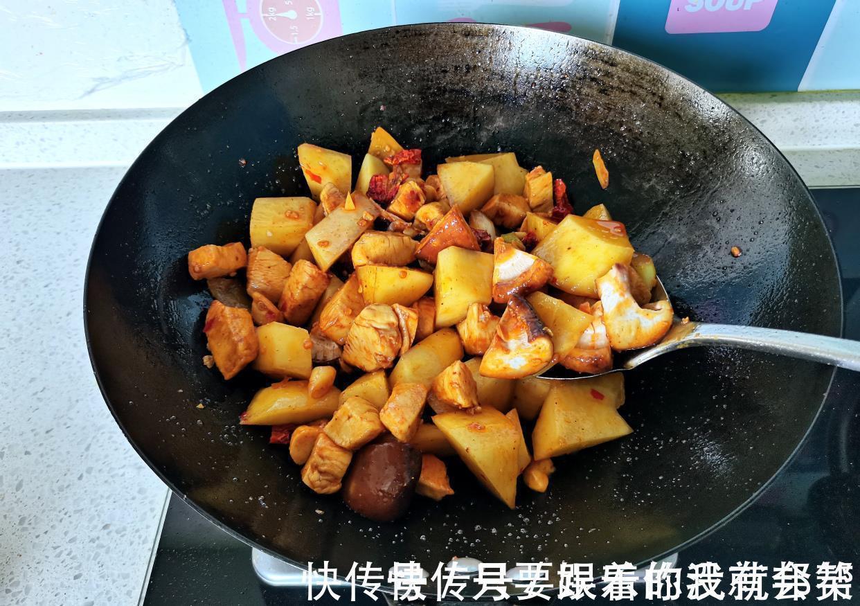 铁棍山药|两人晚餐:一荤一素一汤一米饭,平凡的生活也有滋有味