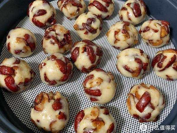 自从学会糯米糕这个做法，我家三天两头做一次，孩子点名要吃