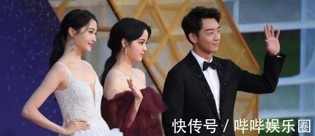 众星合照郑恺站错位,发现自己“咖位”不够,满脸通红往后退