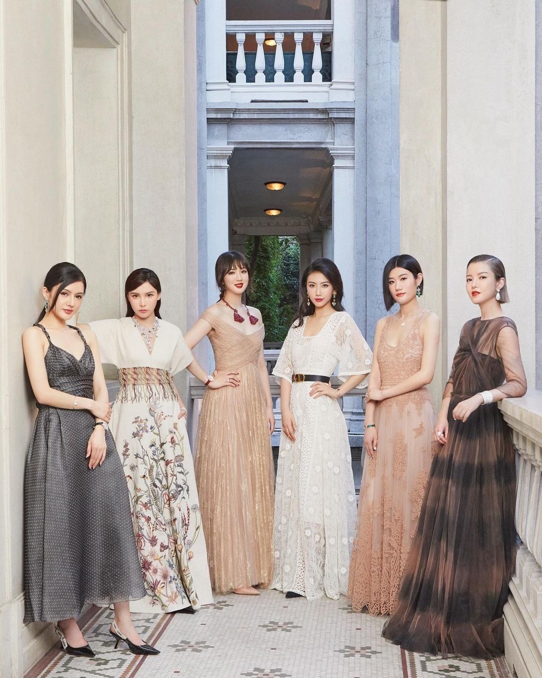 姚安娜|黄晓明问姚安娜,任正非每个月给她多少钱?姚安娜直接说没有限额