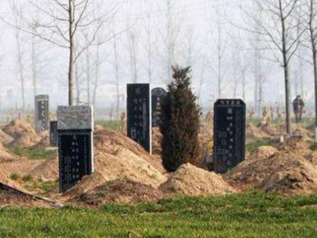 墓碑不可以乱立,立墓碑也是有讲究的