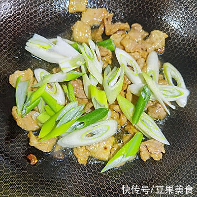 冬日里的葱爆肉，转身盘子就精光