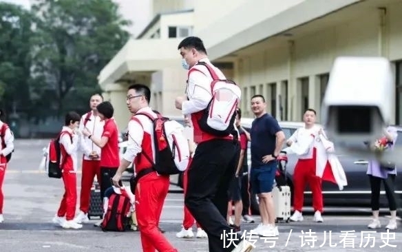 阿泰|姚明身材“胖成球”走红网络!还有谁记得,他曾是表情包三巨头?